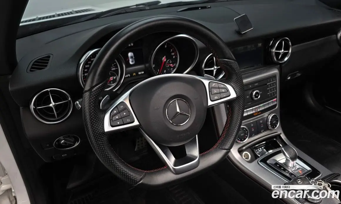 Mercedes-Benz SLC-Class 2017 2.0 автомат (гидро), фото 12 Mercedes-Benz SLC-Class 2017 2.0 автомат (гидро), фото 12