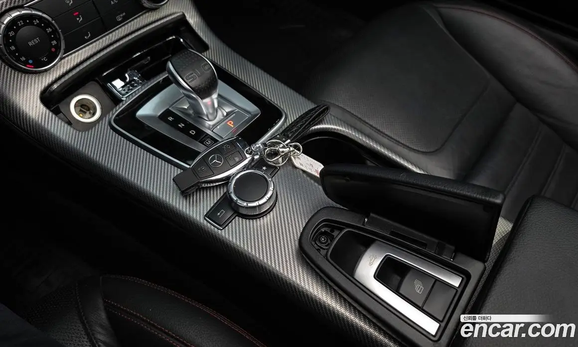 Mercedes-Benz SLC-Class 2017 2.0 автомат (гидро), фото 9 Mercedes-Benz SLC-Class 2017 2.0 автомат (гидро), фото 9