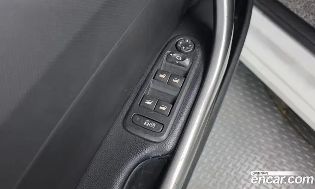 Peugeot 308 2013 1.6 автомат (гидро), миниатюра 11 Peugeot 308 2013 1.6 автомат (гидро), миниатюра 11