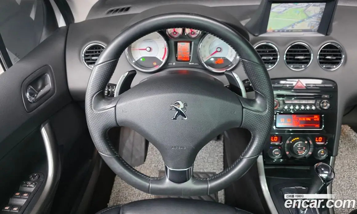 Peugeot 308 2013 1.6 автомат (гидро), фото 13 Peugeot 308 2013 1.6 автомат (гидро), фото 13