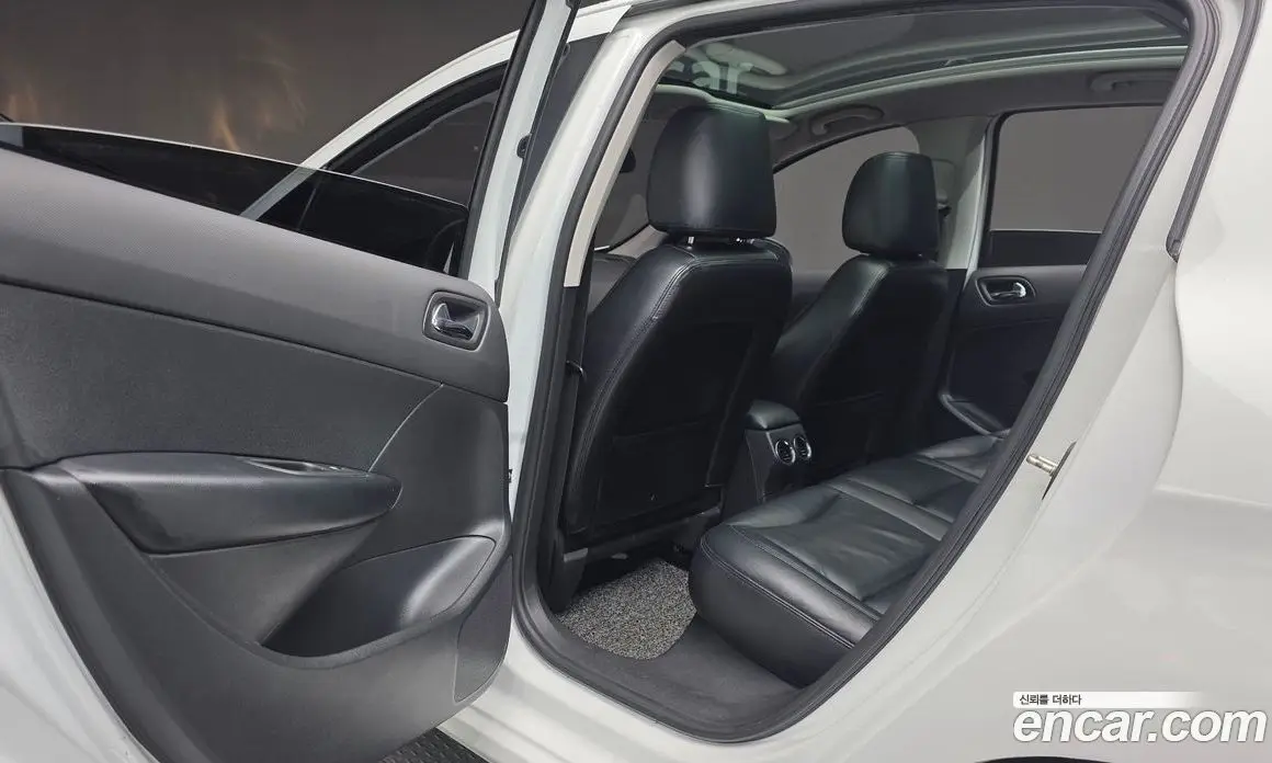Peugeot 308 2013 1.6 автомат (гидро), фото 16 Peugeot 308 2013 1.6 автомат (гидро), фото 16