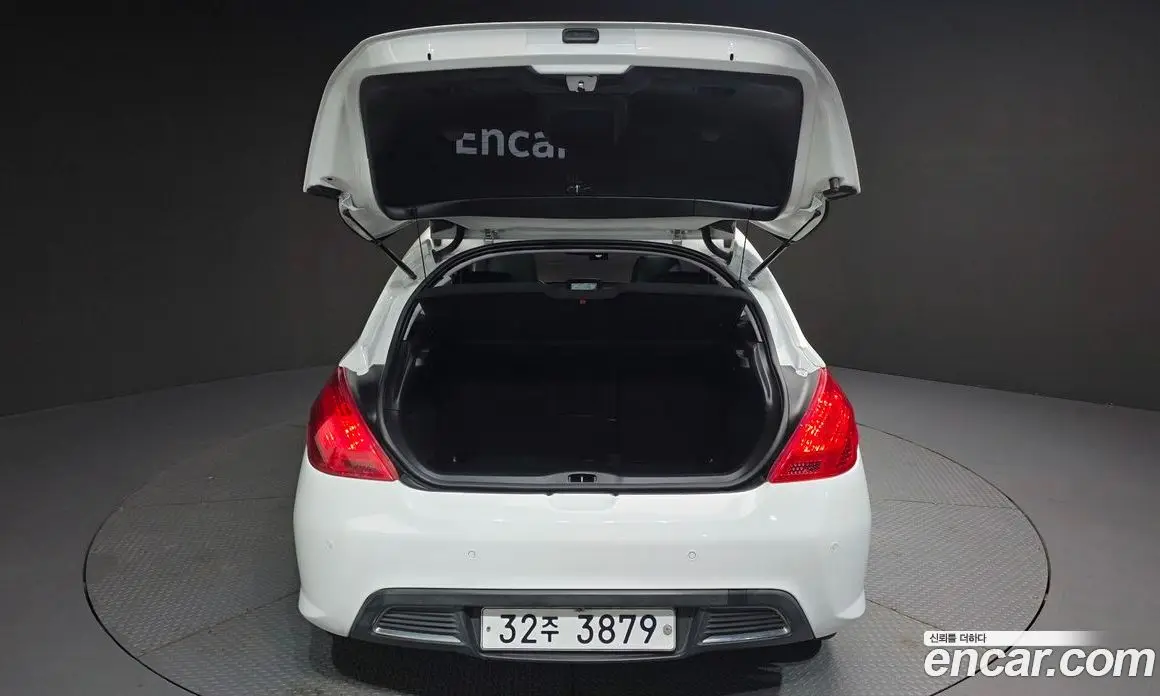 Peugeot 308 2013 1.6 автомат (гидро), фото 19 Peugeot 308 2013 1.6 автомат (гидро), фото 19