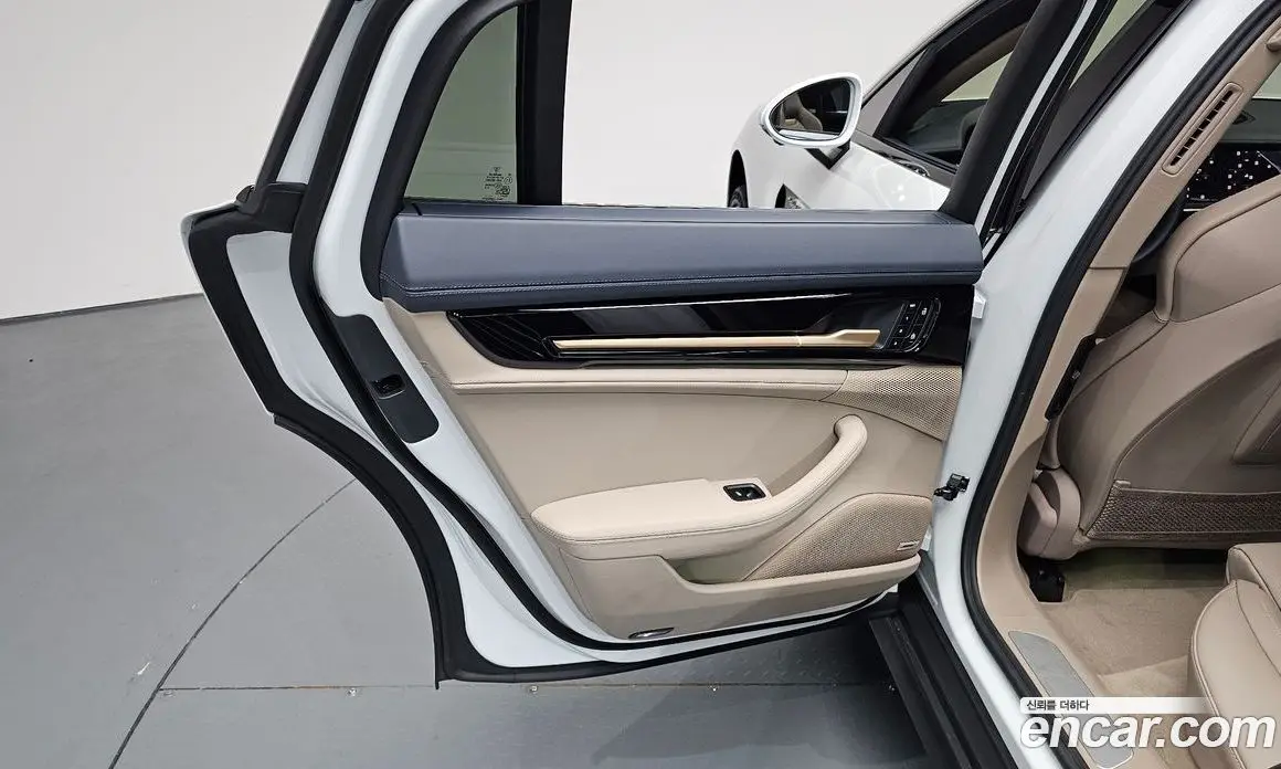 Porsche Panamera 2025 2.9 автомат (гидро), фото 14 Porsche Panamera 2025 2.9 автомат (гидро), фото 14