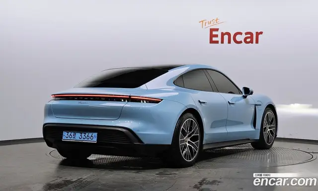 Porsche Taycan 2023 0.1 автомат (гидро), миниатюра 2 Porsche Taycan 2023 0.1 автомат (гидро), миниатюра 2