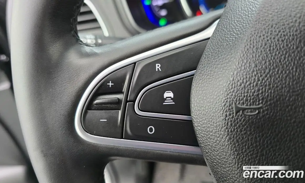 Renault (Samsung) QM6 2024 2.0 автомат (гидро), фото 16 Renault (Samsung) QM6 2024 2.0 автомат (гидро), фото 16
