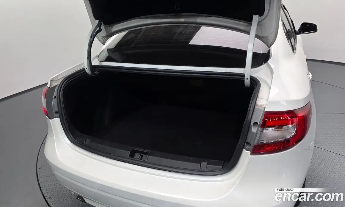 Renault (Samsung) SM3 2015 1.6 автомат (гидро), фото 32 Renault (Samsung) SM3 2015 1.6 автомат (гидро), фото 32