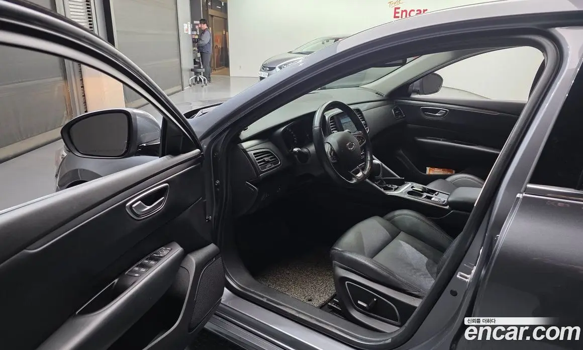 Renault (Samsung) SM6 2019 2.0 автомат (гидро), фото 10 Renault (Samsung) SM6 2019 2.0 автомат (гидро), фото 10
