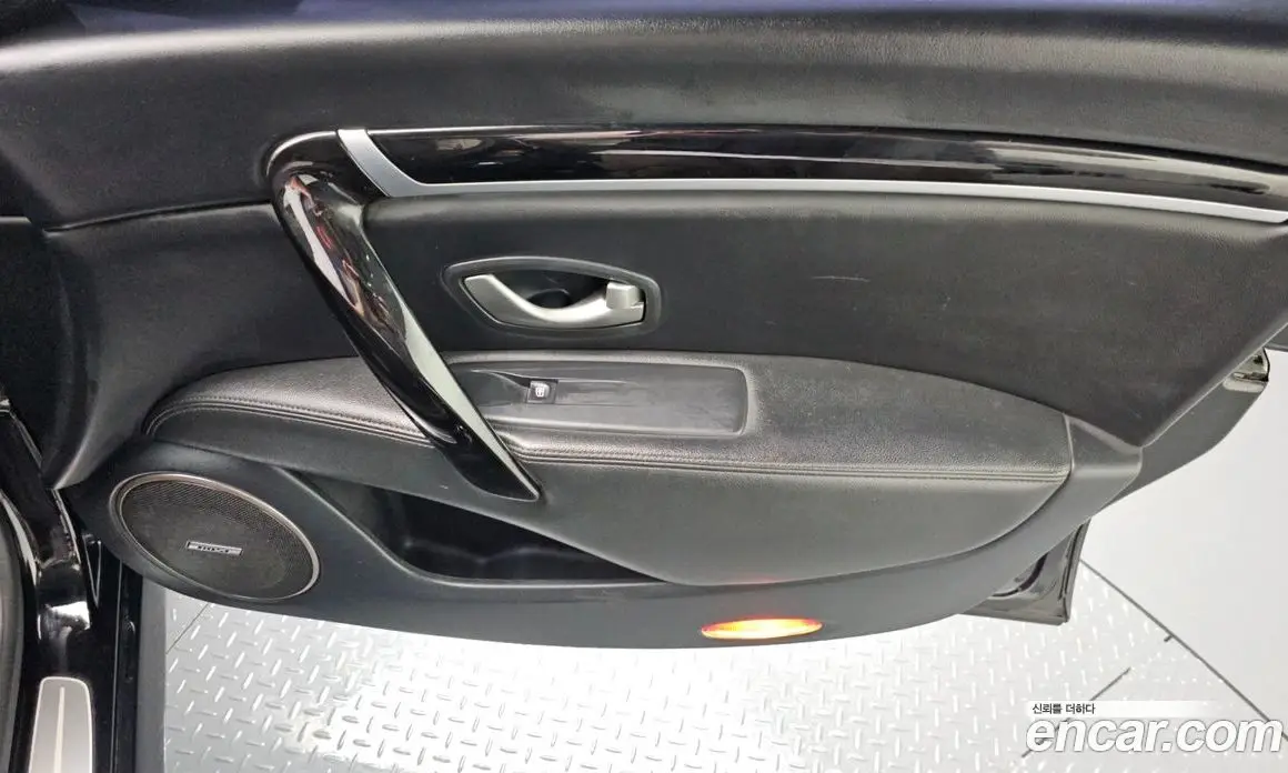 Renault (Samsung) SM7 2017 3.5 автомат (гидро), фото 14 Renault (Samsung) SM7 2017 3.5 автомат (гидро), фото 14
