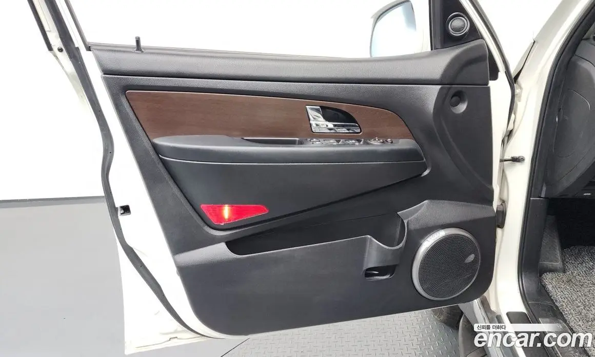 SsangYong Rexton 2013 2.0 автомат (гидро), фото 14 SsangYong Rexton 2013 2.0 автомат (гидро), фото 14