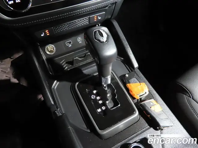 SsangYong Rexton 2019 2.2 автомат (гидро), миниатюра 9