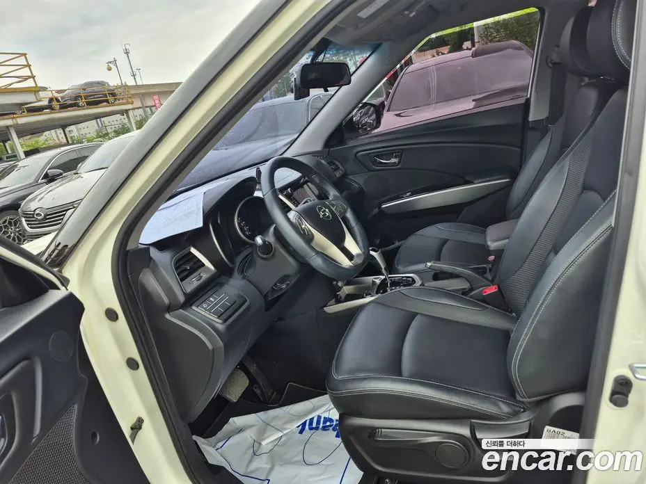 SsangYong TIBOLI 2015 1.6 автомат (гидро), фото 13