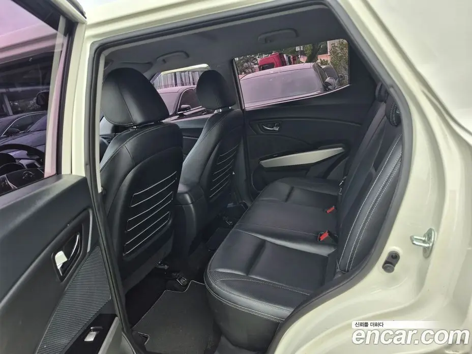 SsangYong TIBOLI 2015 1.6 автомат (гидро), фото 15