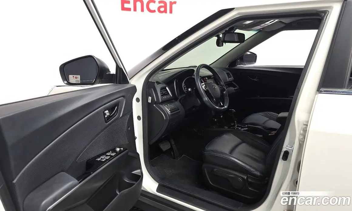 SsangYong TIBOLI 2017 1.6 автомат (гидро), фото 10