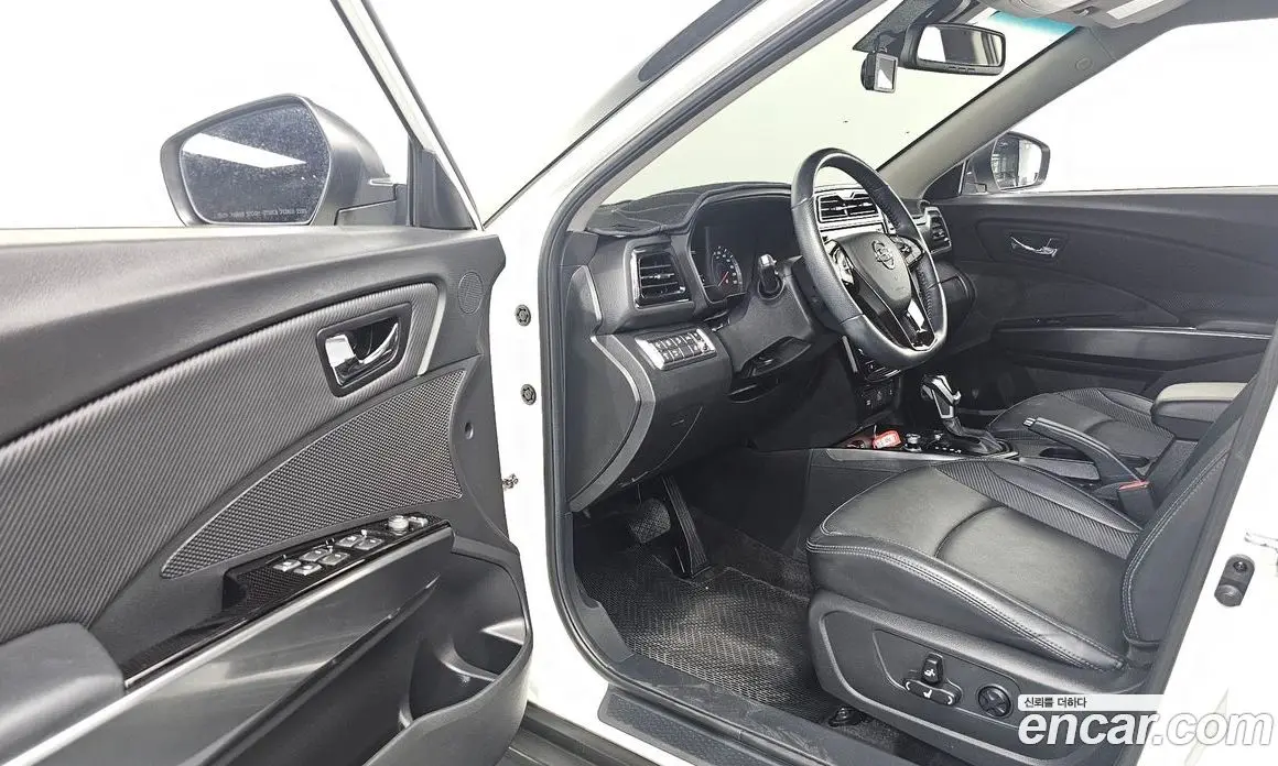 SsangYong TIBOLI 2022 1.5 автомат (гидро), фото 13 SsangYong TIBOLI 2022 1.5 автомат (гидро), фото 13