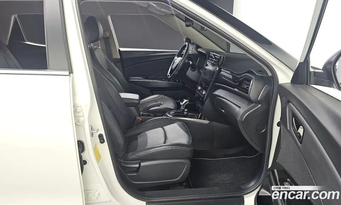 SsangYong TIBOLI 2022 1.5 автомат (гидро), фото 16 SsangYong TIBOLI 2022 1.5 автомат (гидро), фото 16