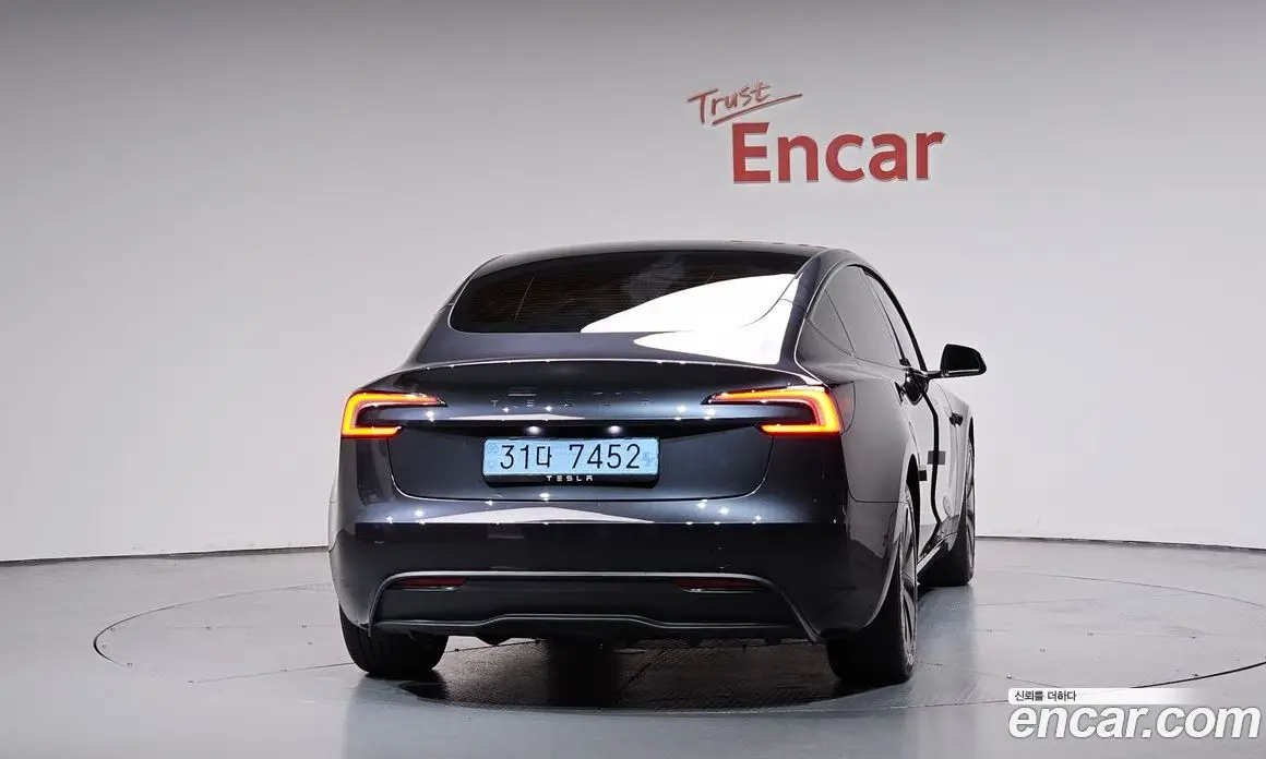 Tesla Model 3 2025 0.2 автомат (гидро), фото 3 Tesla Model 3 2025 0.2 автомат (гидро), фото 3