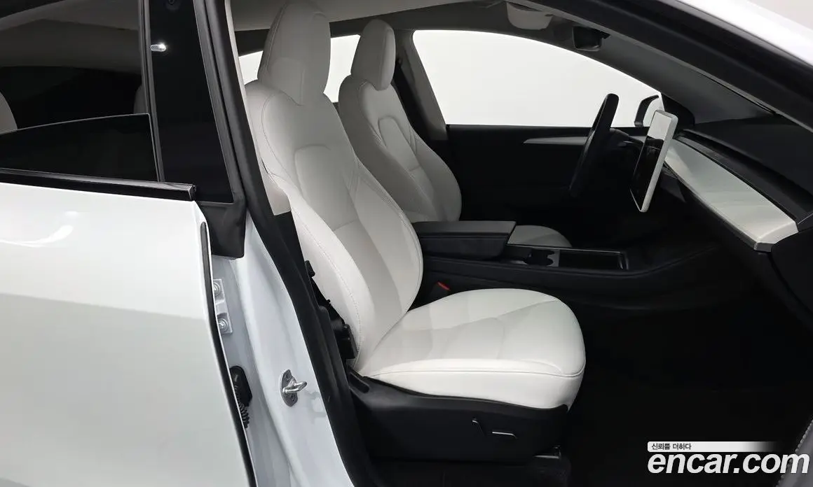 Tesla Model Y 2024 0.2 автомат (гидро), фото 11 Tesla Model Y 2024 0.2 автомат (гидро), фото 11
