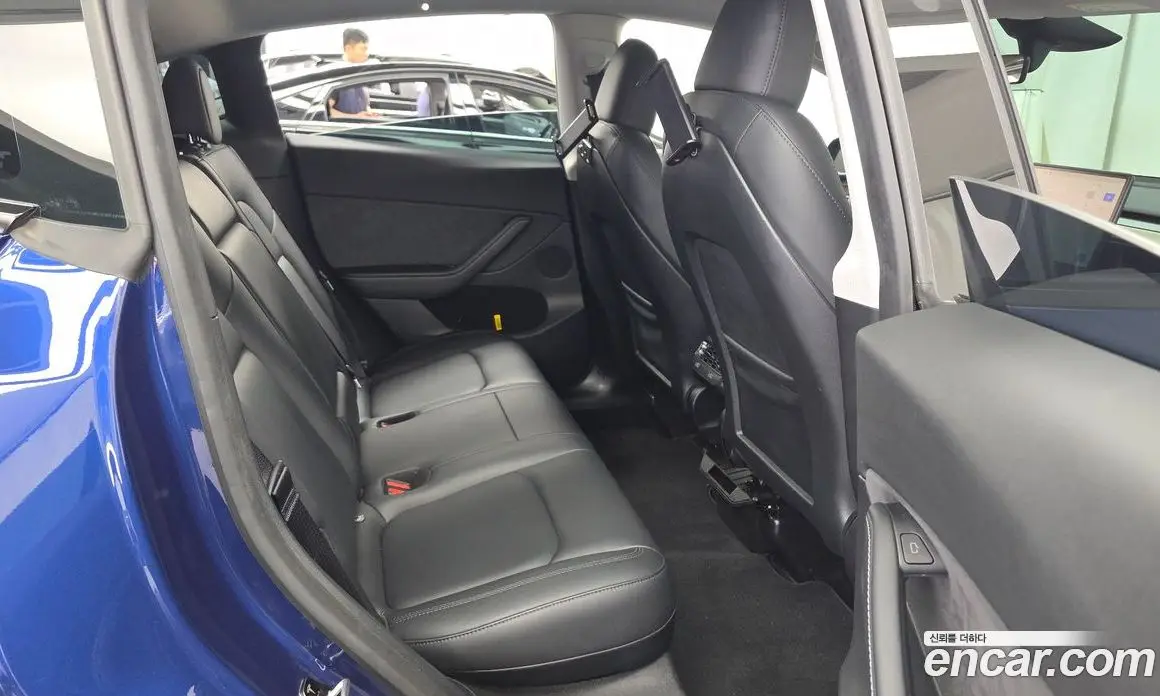 Tesla Model Y 2025 0.2 автомат (гидро), фото 12 Tesla Model Y 2025 0.2 автомат (гидро), фото 12