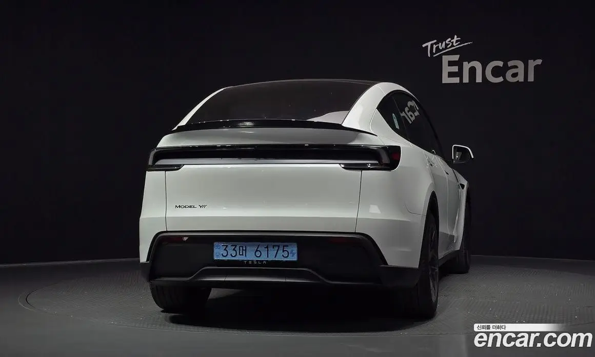 Tesla Model Y 2026 0.2 автомат (гидро), фото 4 Tesla Model Y 2026 0.2 автомат (гидро), фото 4