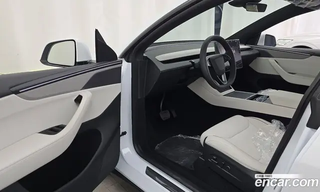Tesla Model Y 2026 0.2 автомат (гидро), миниатюра 10 Tesla Model Y 2026 0.2 автомат (гидро), миниатюра 10
