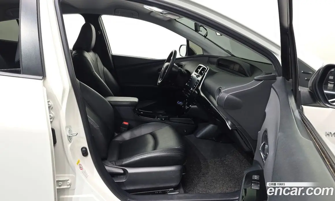 Toyota Prius 2019 1.8 автомат (гидро), фото 11 Toyota Prius 2019 1.8 автомат (гидро), фото 11