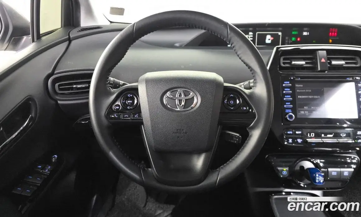 Toyota Prius 2019 1.8 автомат (гидро), фото 13 Toyota Prius 2019 1.8 автомат (гидро), фото 13