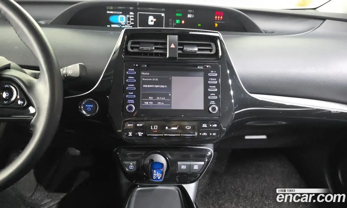 Toyota Prius 2019 1.8 автомат (гидро), фото 14 Toyota Prius 2019 1.8 автомат (гидро), фото 14