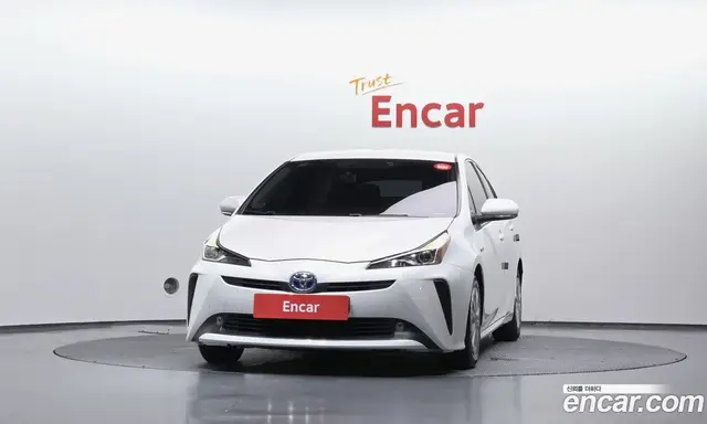 Toyota Prius 2019 1.8 автомат (гидро), миниатюра 3 Toyota Prius 2019 1.8 автомат (гидро), миниатюра 3
