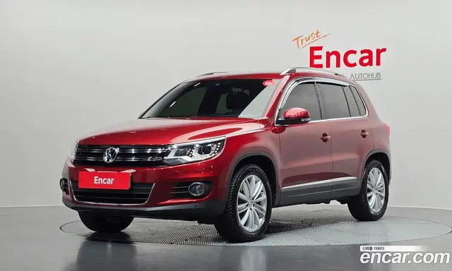 Volkswagen Tiguan 2014 2.0 автомат (гидро), миниатюра 1 Volkswagen Tiguan 2014 2.0 автомат (гидро), миниатюра 1