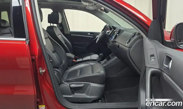 Volkswagen Tiguan 2014 2.0 автомат (гидро), миниатюра 11 Volkswagen Tiguan 2014 2.0 автомат (гидро), миниатюра 11