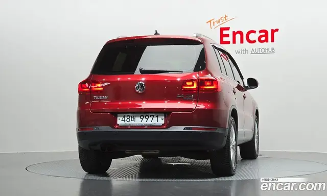 Volkswagen Tiguan 2014 2.0 автомат (гидро), миниатюра 4 Volkswagen Tiguan 2014 2.0 автомат (гидро), миниатюра 4