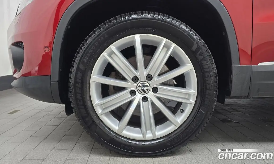 Volkswagen Tiguan 2014 2.0 автомат (гидро), фото 5 Volkswagen Tiguan 2014 2.0 автомат (гидро), фото 5
