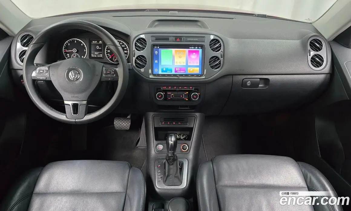 Volkswagen Tiguan 2014 2.0 автомат (гидро), фото 7 Volkswagen Tiguan 2014 2.0 автомат (гидро), фото 7