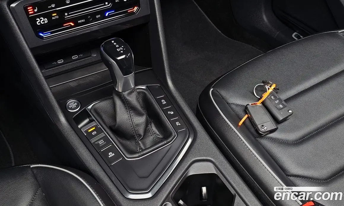 Volkswagen Tiguan 2022 2.0 автомат (гидро), фото 11 Volkswagen Tiguan 2022 2.0 автомат (гидро), фото 11