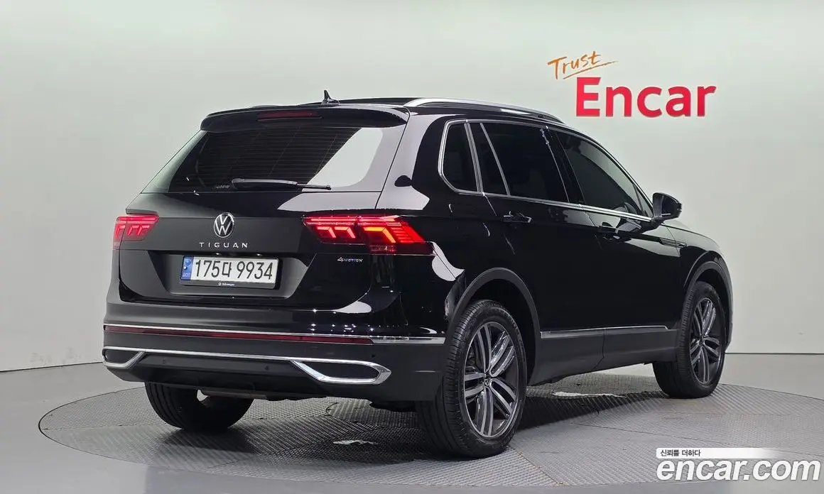 Volkswagen Tiguan 2022 2.0 автомат (гидро), фото 2 Volkswagen Tiguan 2022 2.0 автомат (гидро), фото 2
