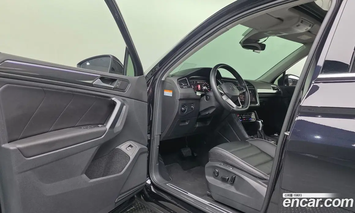 Volkswagen Tiguan 2022 2.0 автомат (гидро), фото 13 Volkswagen Tiguan 2022 2.0 автомат (гидро), фото 13