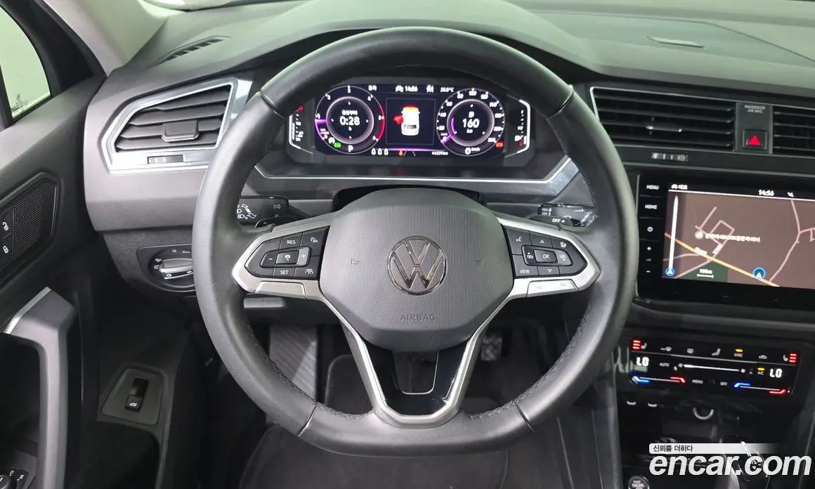 Volkswagen Tiguan 2022 2.0 автомат (гидро), фото 18 Volkswagen Tiguan 2022 2.0 автомат (гидро), фото 18
