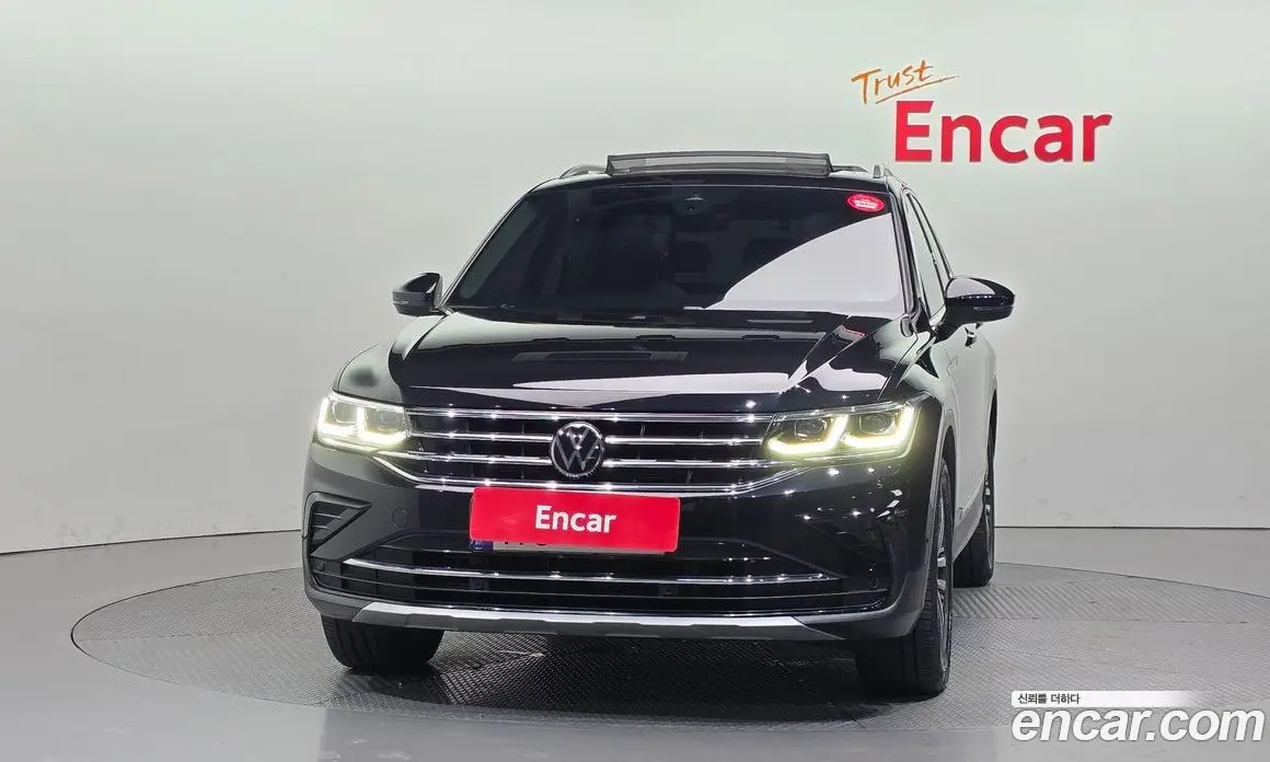 Volkswagen Tiguan 2022 2.0 автомат (гидро), фото 3 Volkswagen Tiguan 2022 2.0 автомат (гидро), фото 3
