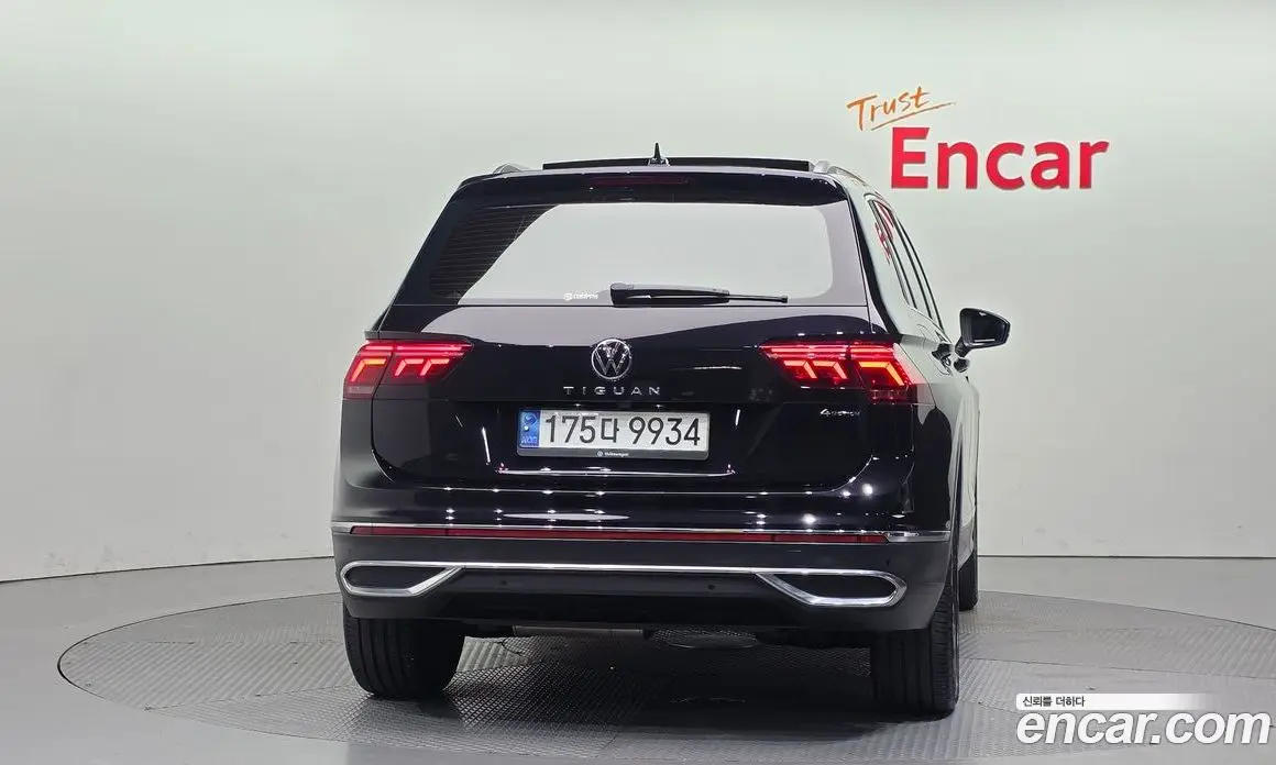Volkswagen Tiguan 2022 2.0 автомат (гидро), фото 4 Volkswagen Tiguan 2022 2.0 автомат (гидро), фото 4