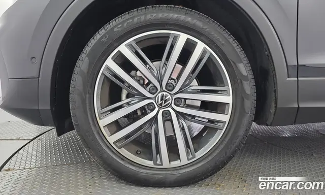 Volkswagen Tiguan 2022 2.0 автомат (гидро), миниатюра 5 Volkswagen Tiguan 2022 2.0 автомат (гидро), миниатюра 5