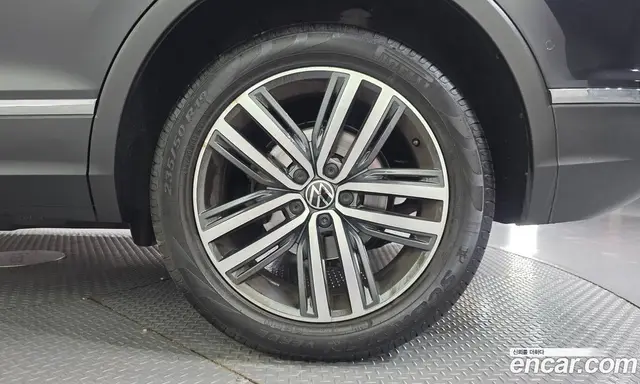 Volkswagen Tiguan 2022 2.0 автомат (гидро), миниатюра 7 Volkswagen Tiguan 2022 2.0 автомат (гидро), миниатюра 7