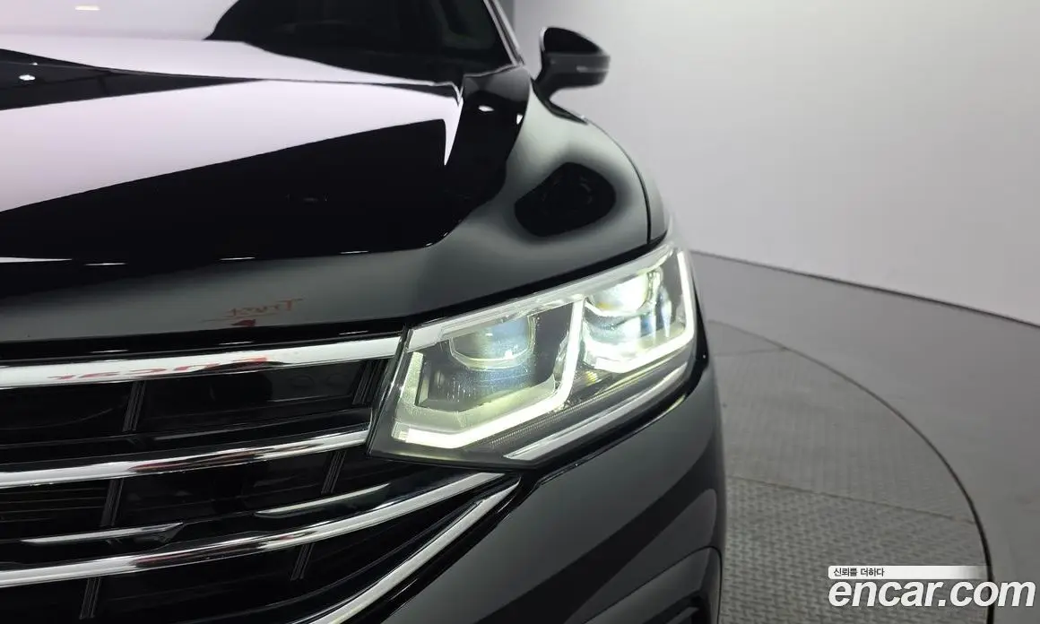 Volkswagen Tiguan 2022 2.0 автомат (гидро), фото 8 Volkswagen Tiguan 2022 2.0 автомат (гидро), фото 8