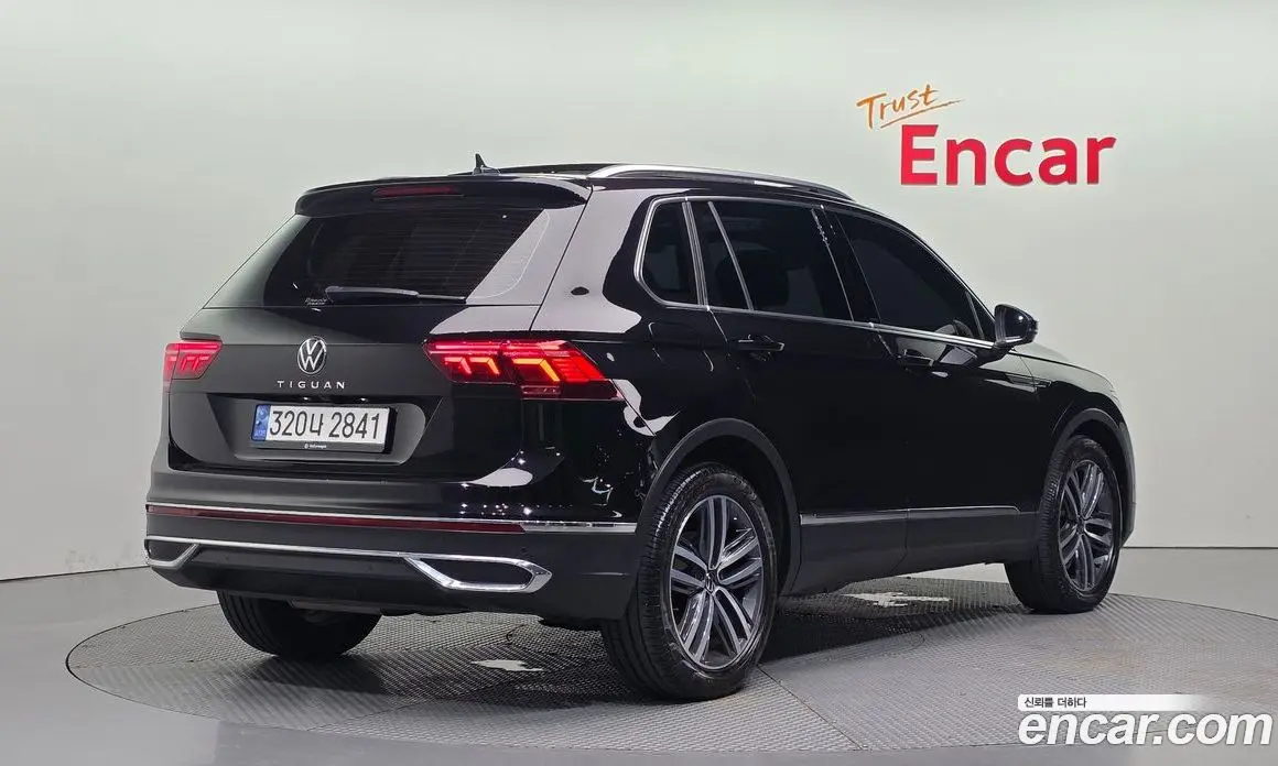Volkswagen Tiguan 2022 2.0 автомат (гидро), фото 2 Volkswagen Tiguan 2022 2.0 автомат (гидро), фото 2