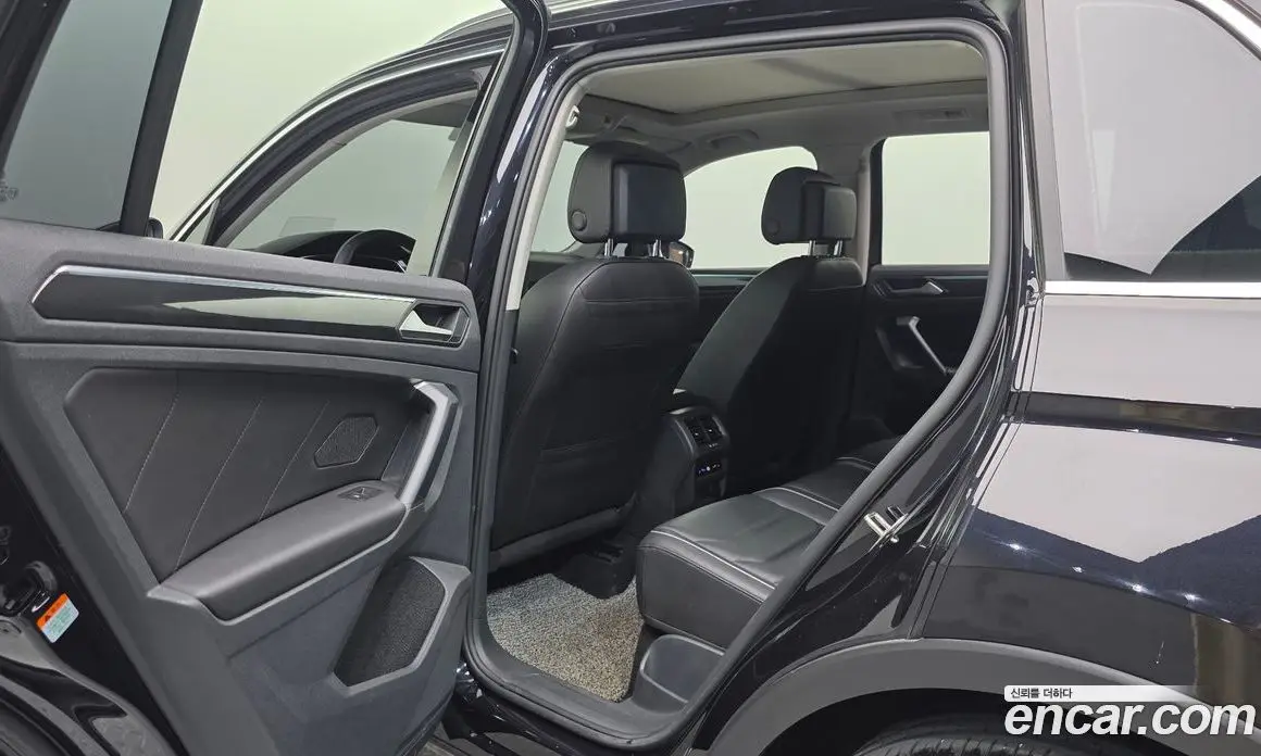 Volkswagen Tiguan 2022 2.0 автомат (гидро), фото 21 Volkswagen Tiguan 2022 2.0 автомат (гидро), фото 21
