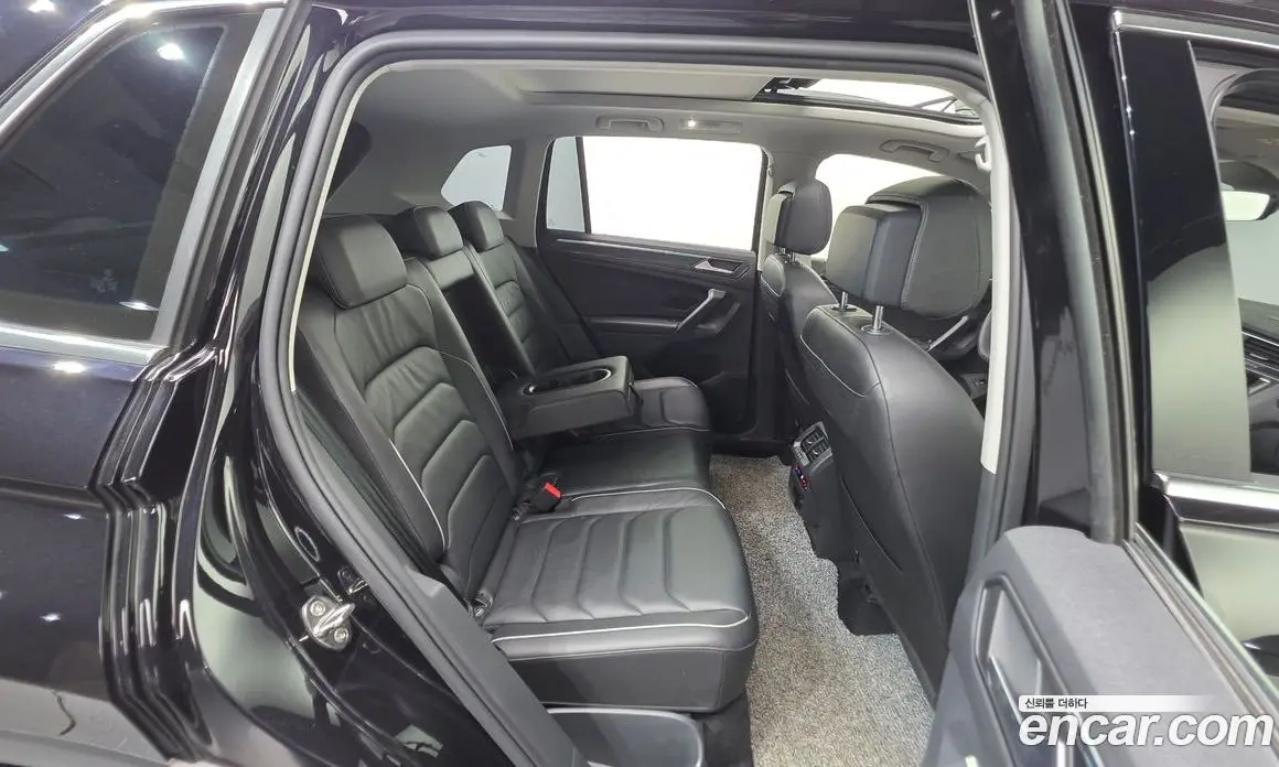 Volkswagen Tiguan 2022 2.0 автомат (гидро), фото 23 Volkswagen Tiguan 2022 2.0 автомат (гидро), фото 23