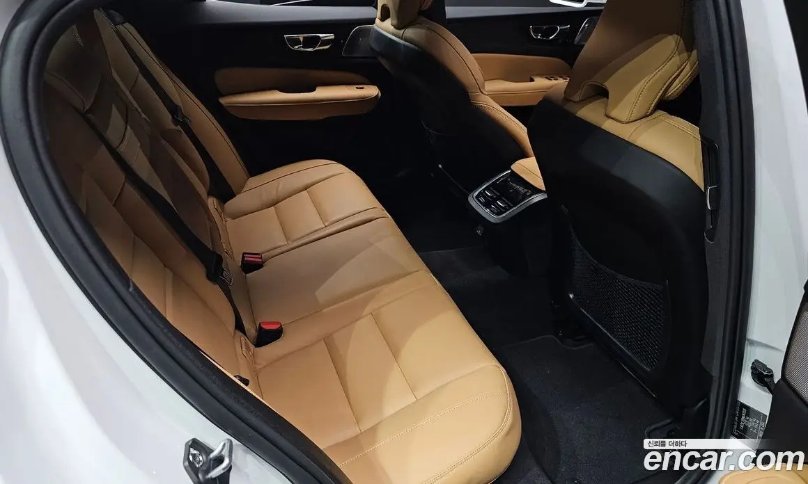 Volvo S60 2021 2.0 автомат (гидро), фото 17