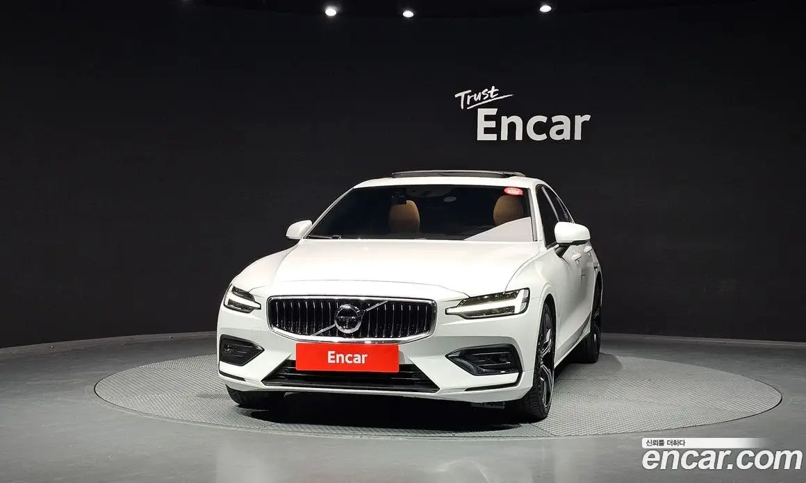 Volvo S60 2021 2.0 автомат (гидро), фото 3