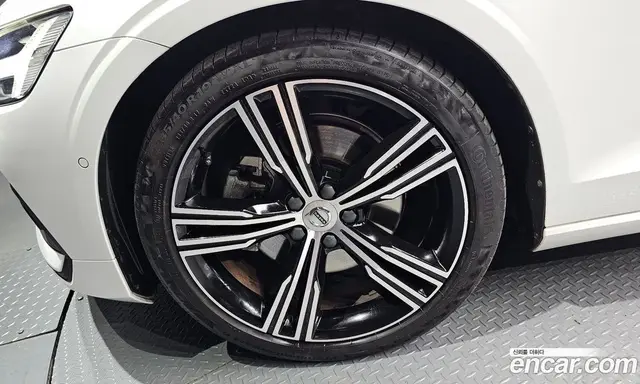 Volvo S60 2021 2.0 автомат (гидро), миниатюра 5