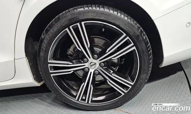 Volvo S60 2021 2.0 автомат (гидро), миниатюра 7