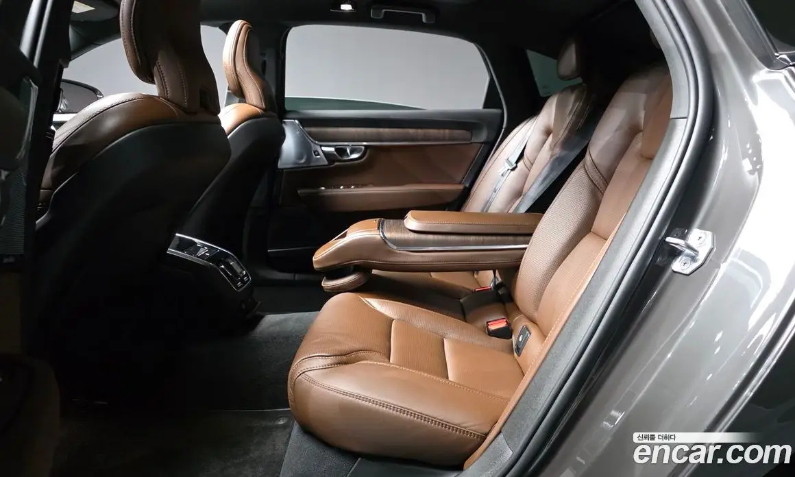 Volvo S90 2021 2.0 автомат (гидро), фото 16 Volvo S90 2021 2.0 автомат (гидро), фото 16